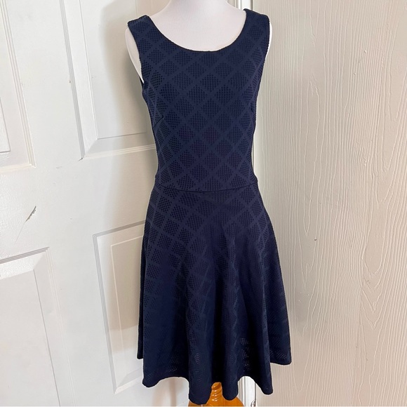Le Lis Textured Dress Stitchfix H3 - Picture 1 of 7